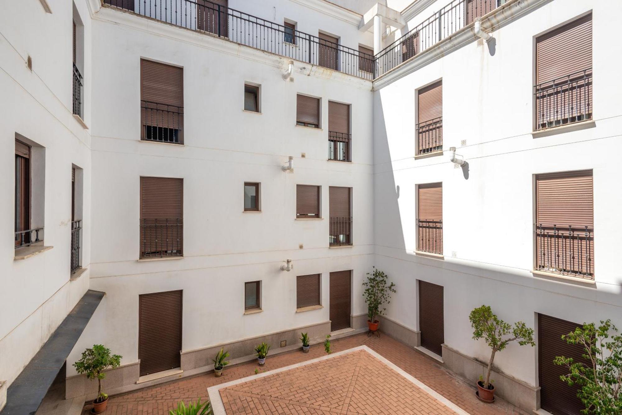 First Floor Close Macarena Church Sevilla Exterior foto