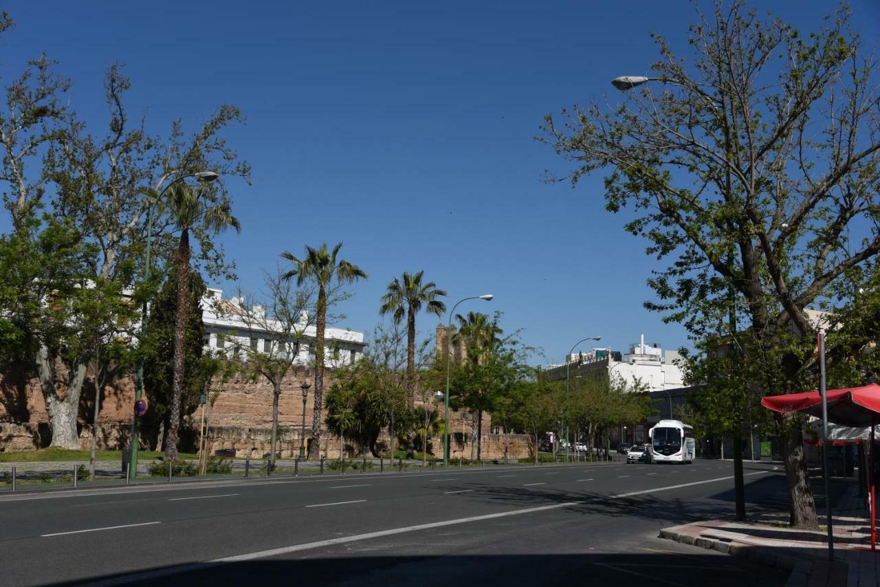 First Floor Close Macarena Church Sevilla Exterior foto