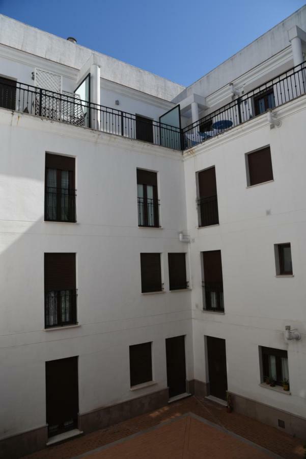 First Floor Close Macarena Church Sevilla Exterior foto